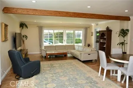 4439 Van Noord Avenue Studio City, CA 91604