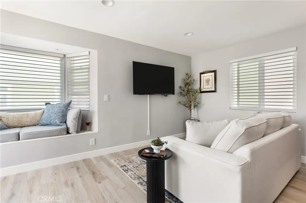 313 Alvarado Newport Beach, CA 92661