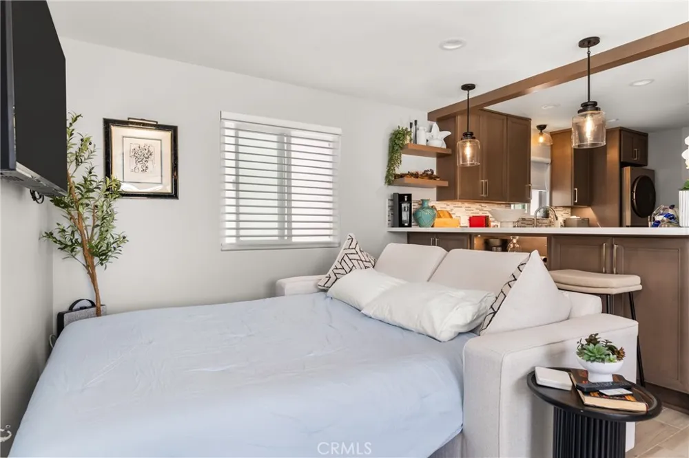313 Alvarado Newport Beach, CA 92661