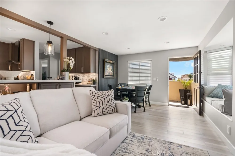 313 Alvarado Newport Beach, CA 92661