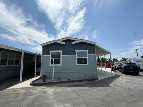 600 W Gladstone Street #22