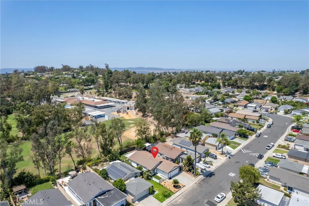 27332 Las Nieves Mission Viejo, CA 92691