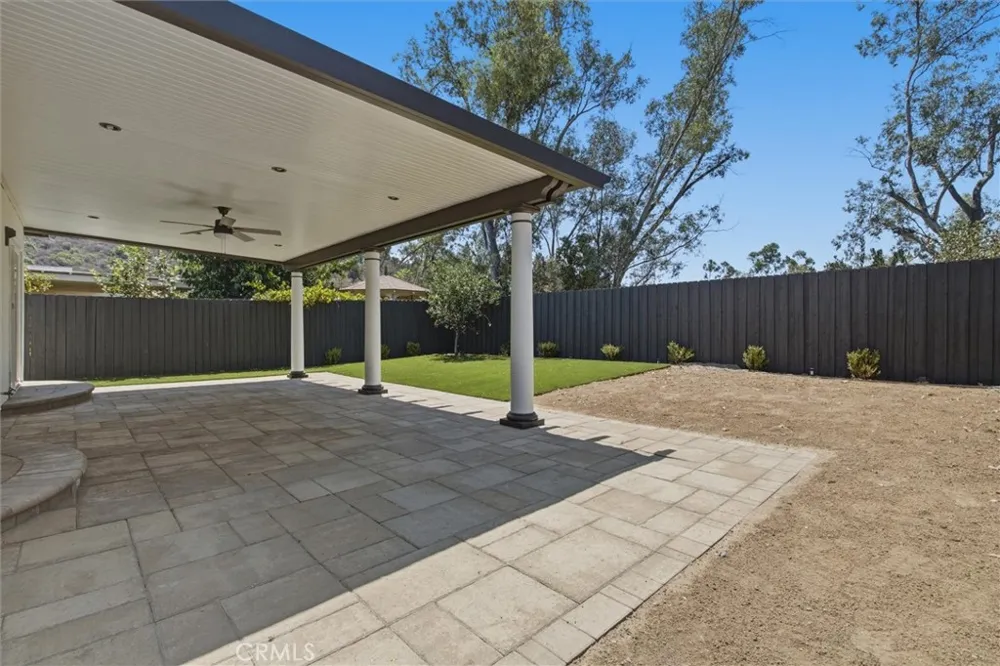 27332 Las Nieves Mission Viejo, CA 92691