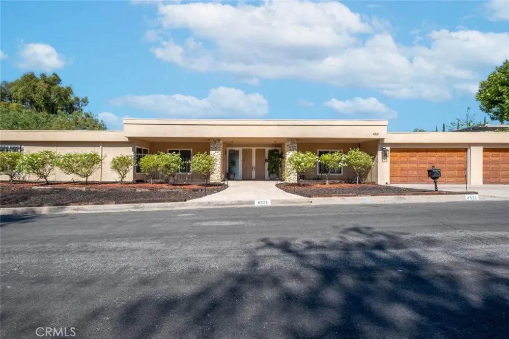 4321 Clear Valley Drive Encino, CA 91436