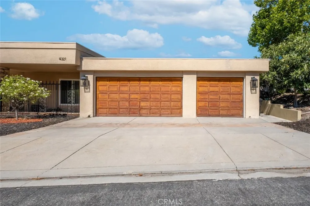 4321 Clear Valley Drive Encino, CA 91436