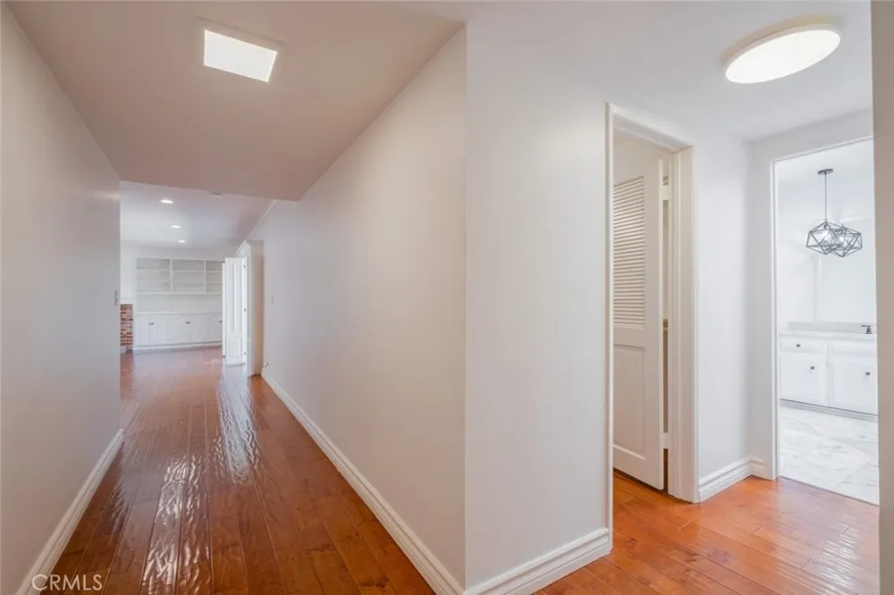 4321 Clear Valley Drive Encino, CA 91436