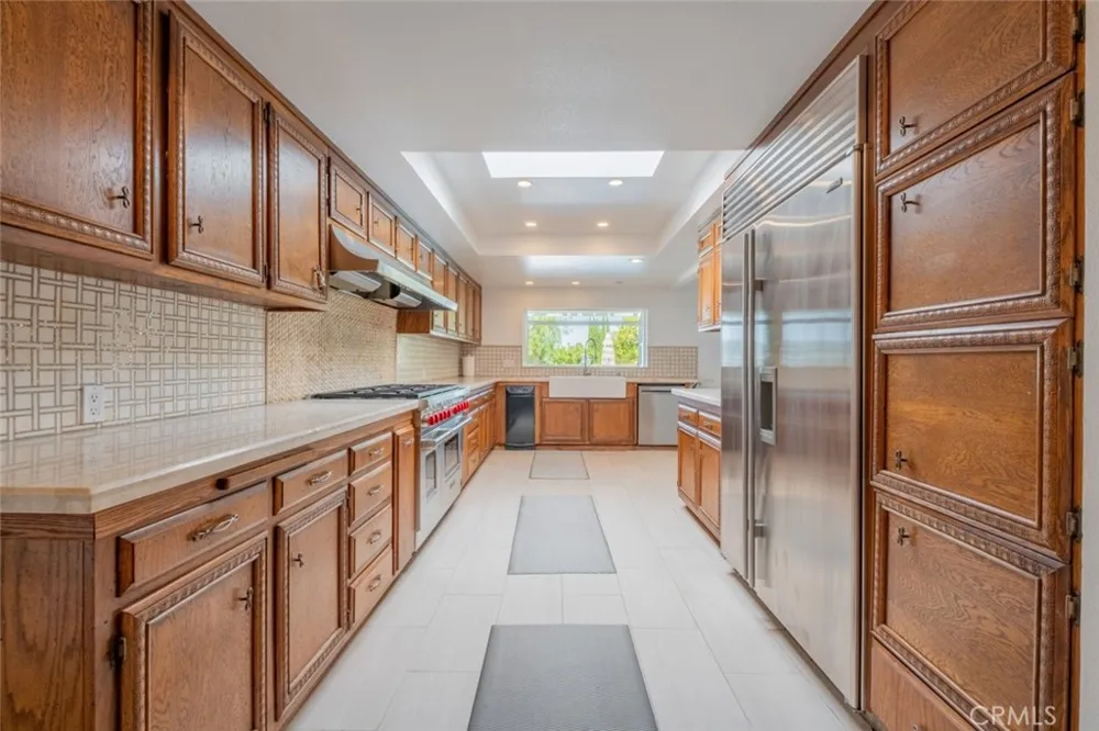 4321 Clear Valley Drive Encino, CA 91436