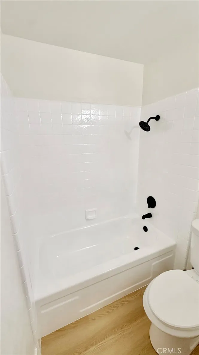28196 Robin Saugus, CA 91350