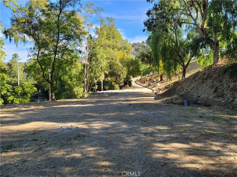 10198 La Canada Way Sunland, CA 91040