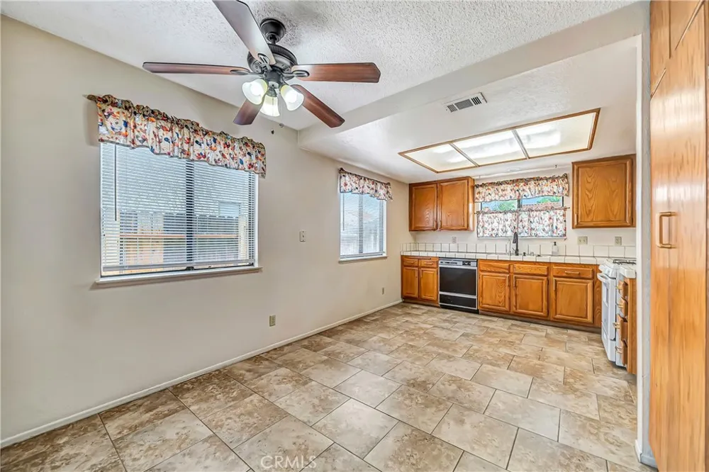 4930 Golden Eagle Palmdale, CA 93552