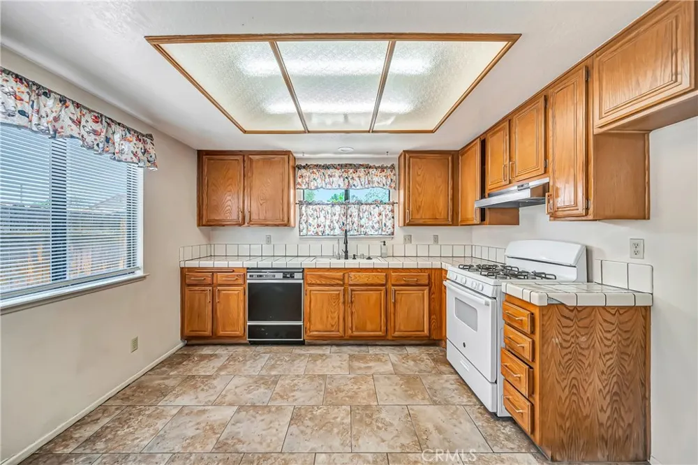 4930 Golden Eagle Palmdale, CA 93552