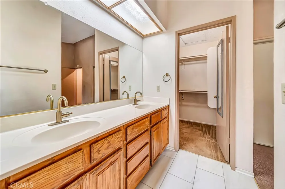 4930 Golden Eagle Palmdale, CA 93552