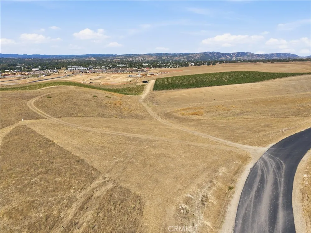3413 Michele Circle Paso Robles, CA 93446