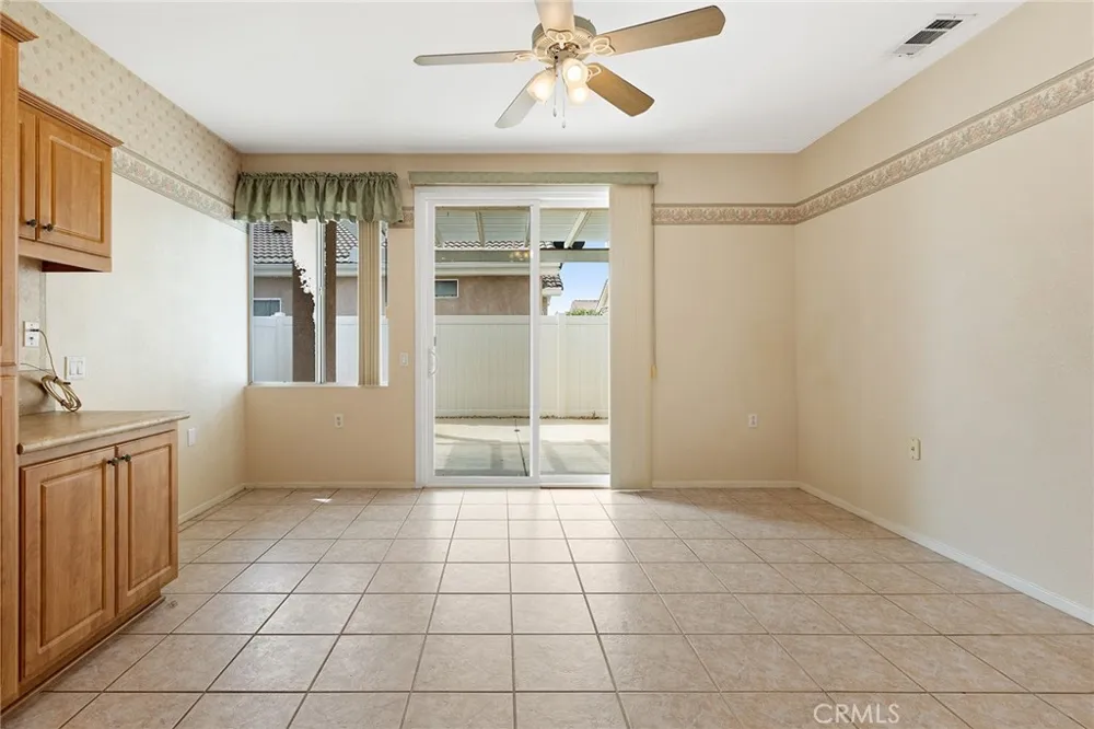 27927 Blaze Lane Sun City, CA 92585