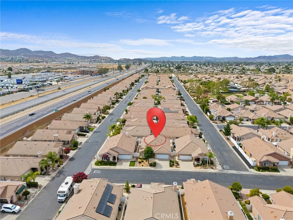 27927 Blaze Lane Sun City, CA 92585