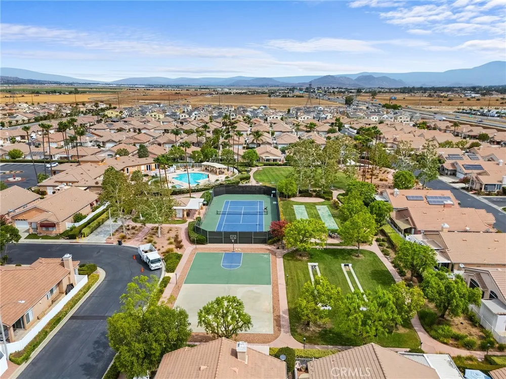 27927 Blaze Lane Sun City, CA 92585