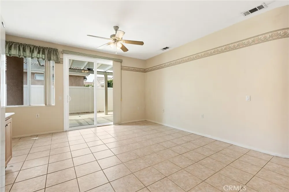 27927 Blaze Lane Sun City, CA 92585