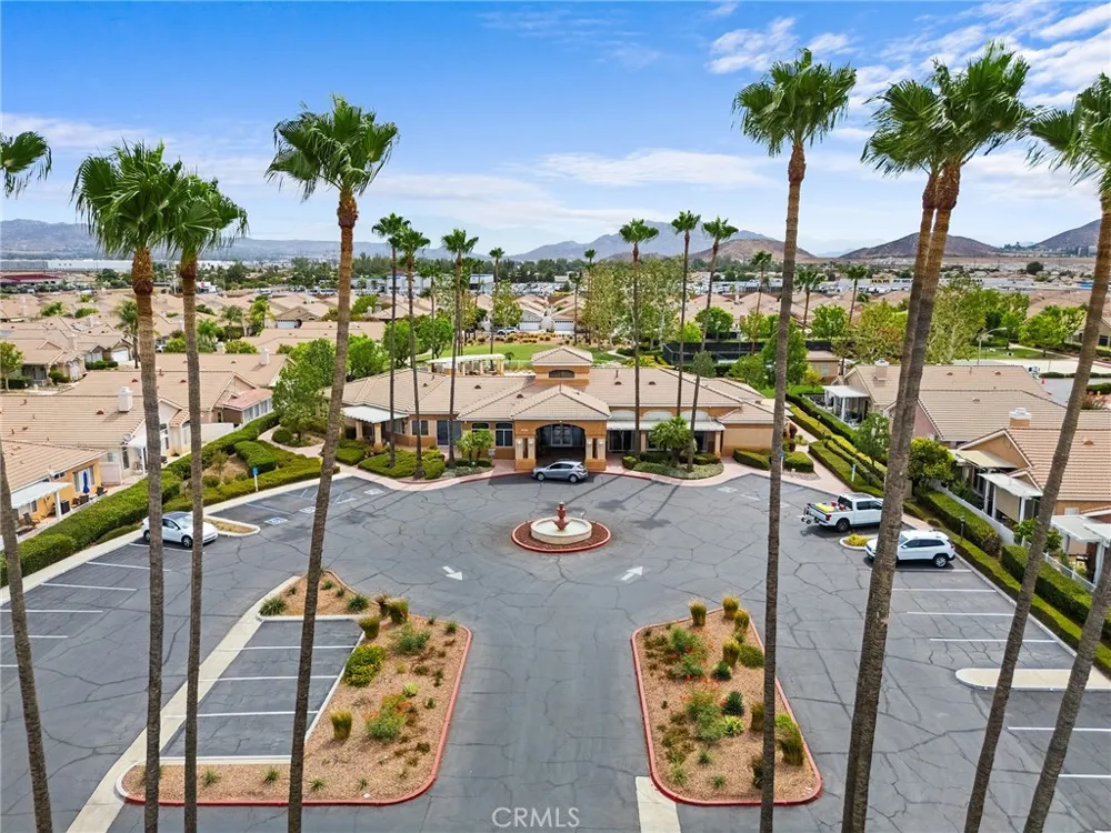 27927 Blaze Lane Sun City, CA 92585
