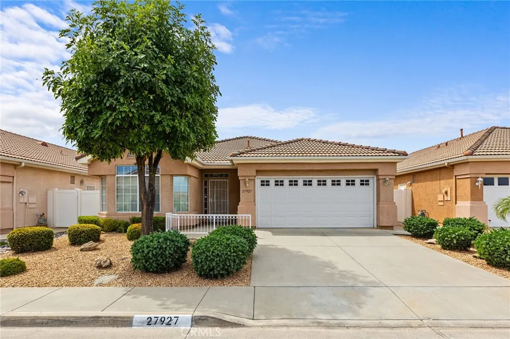 27927 Blaze Lane Sun City, CA 92585