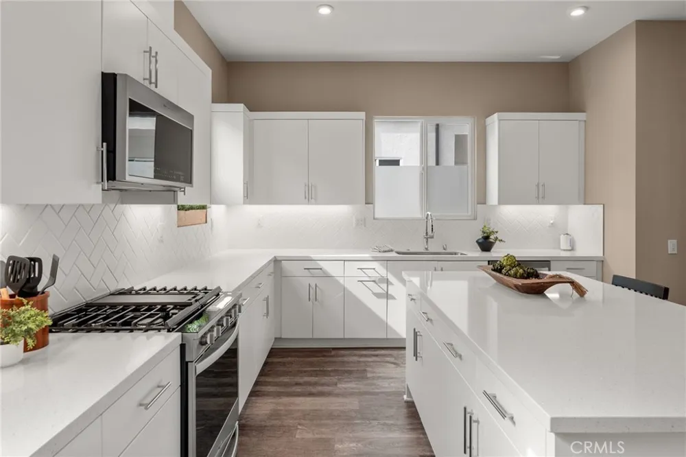 1423 W Cara Anaheim, CA 92805