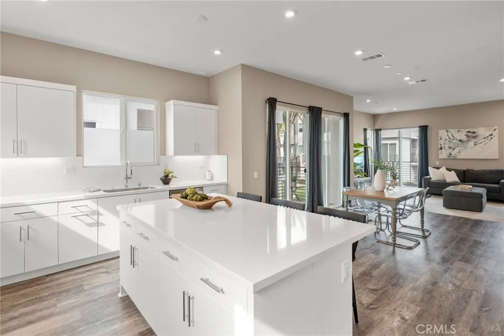 1423 W Cara Anaheim, CA 92805