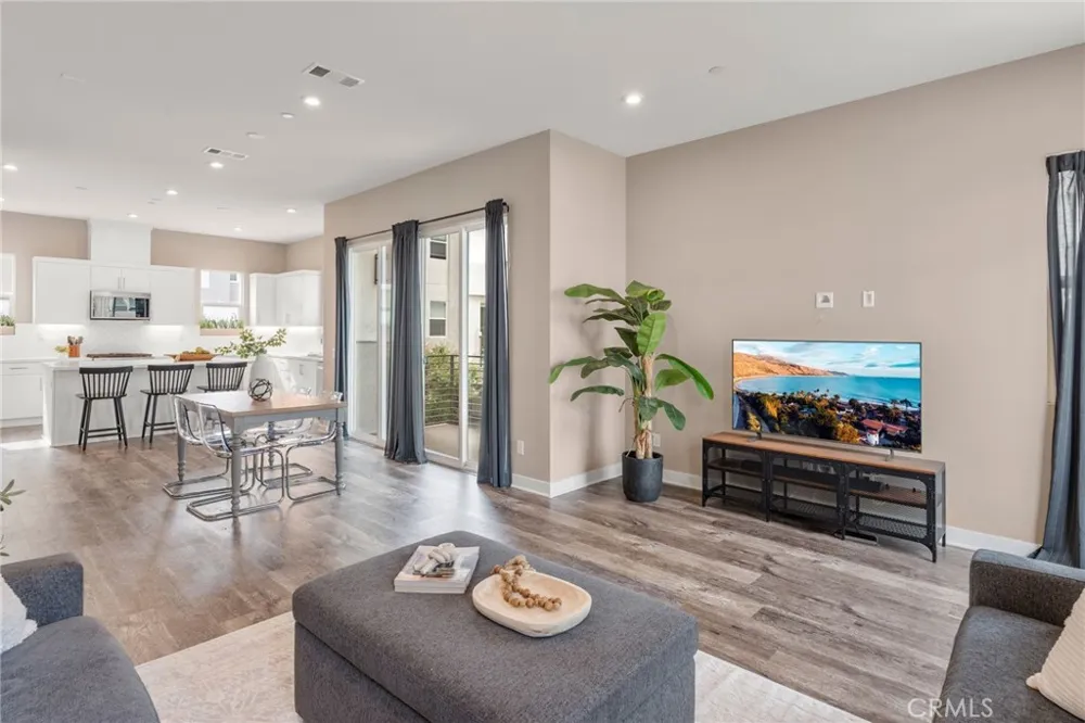 1423 W Cara Anaheim, CA 92805