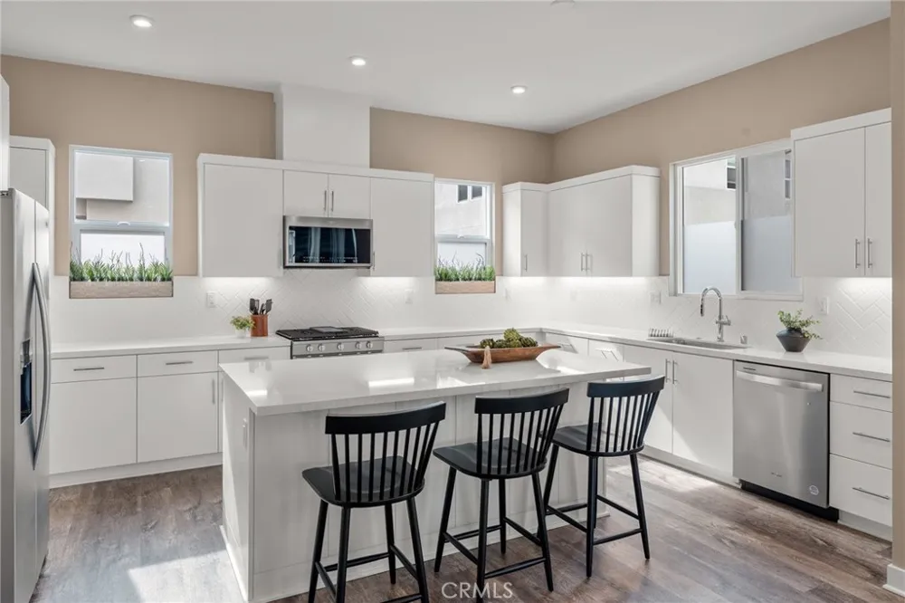 1423 W Cara Anaheim, CA 92805