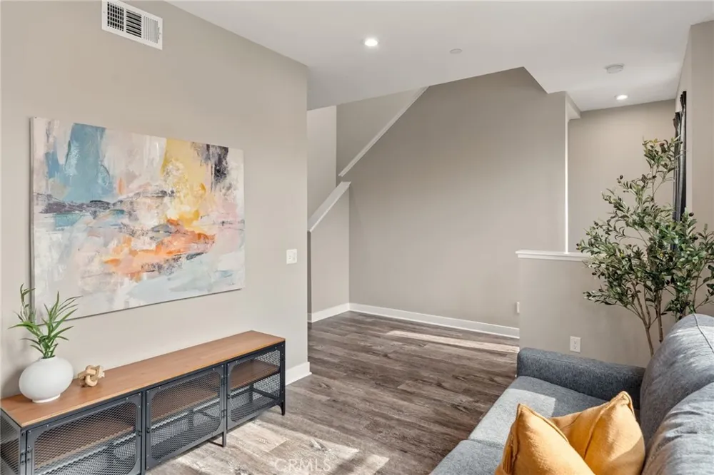 1423 W Cara Anaheim, CA 92805