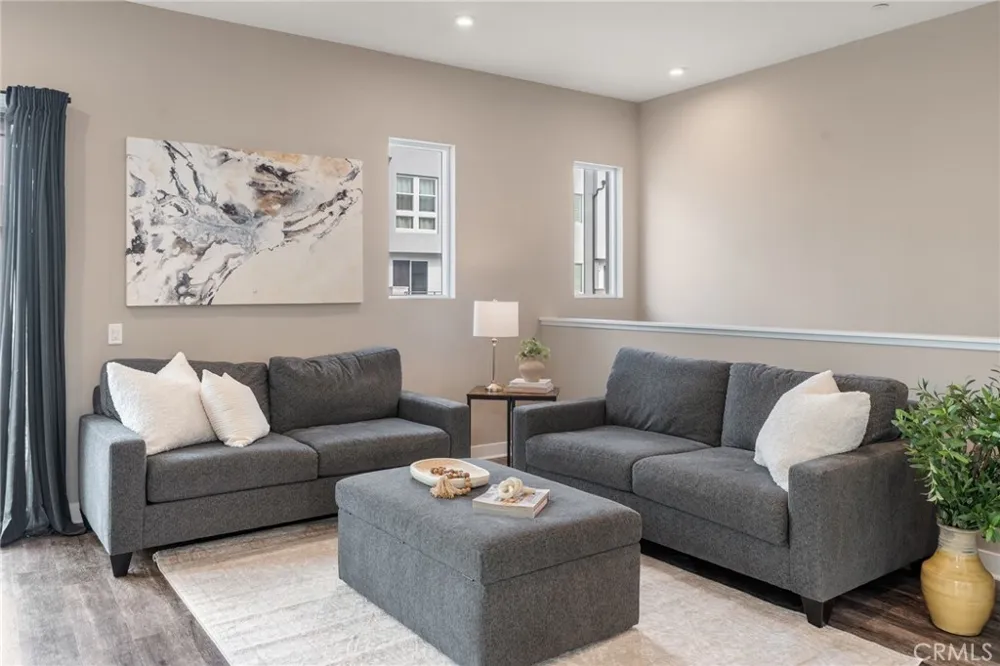 1423 W Cara Anaheim, CA 92805