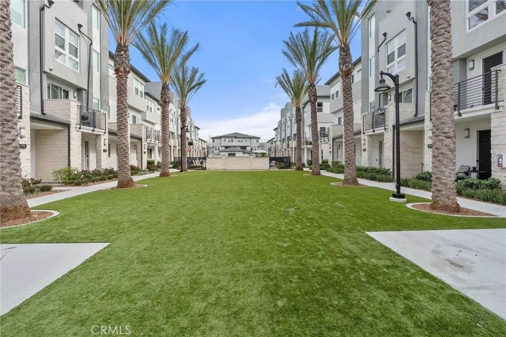 1423 W Cara Anaheim, CA 92805