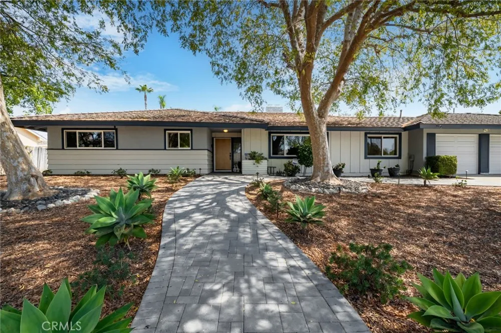 1321 El Finito Way North Tustin, CA 92705
