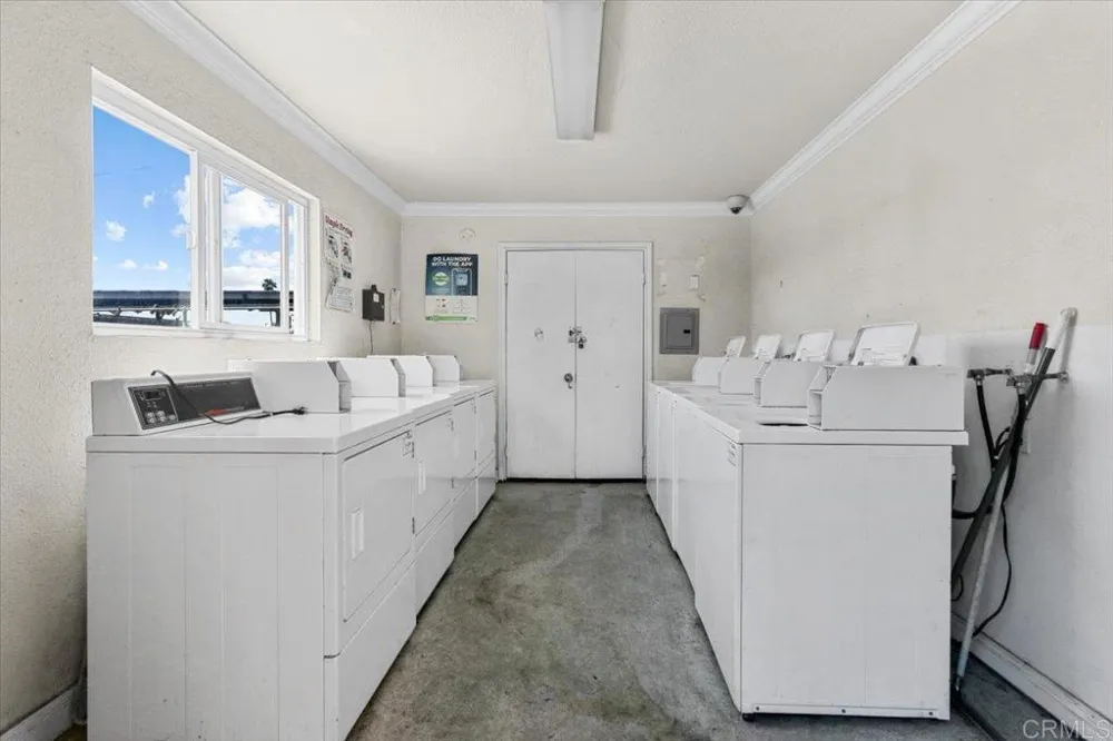 390 N 1st St #23 El Cajon, CA 92021