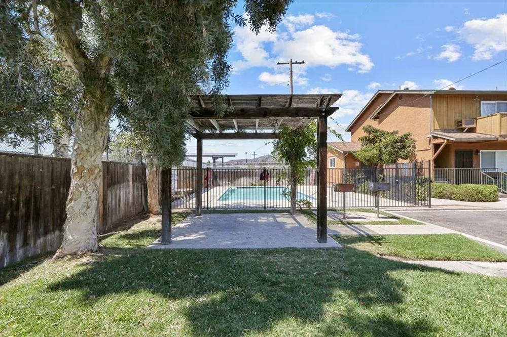 390 N 1st St #23 El Cajon, CA 92021