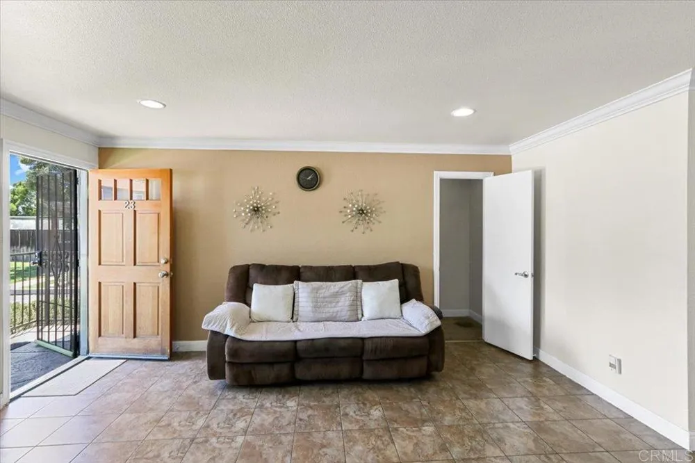 390 N 1st St #23 El Cajon, CA 92021