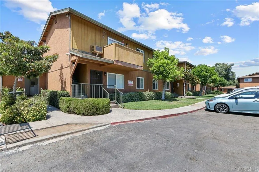 390 N 1st St #23 El Cajon, CA 92021