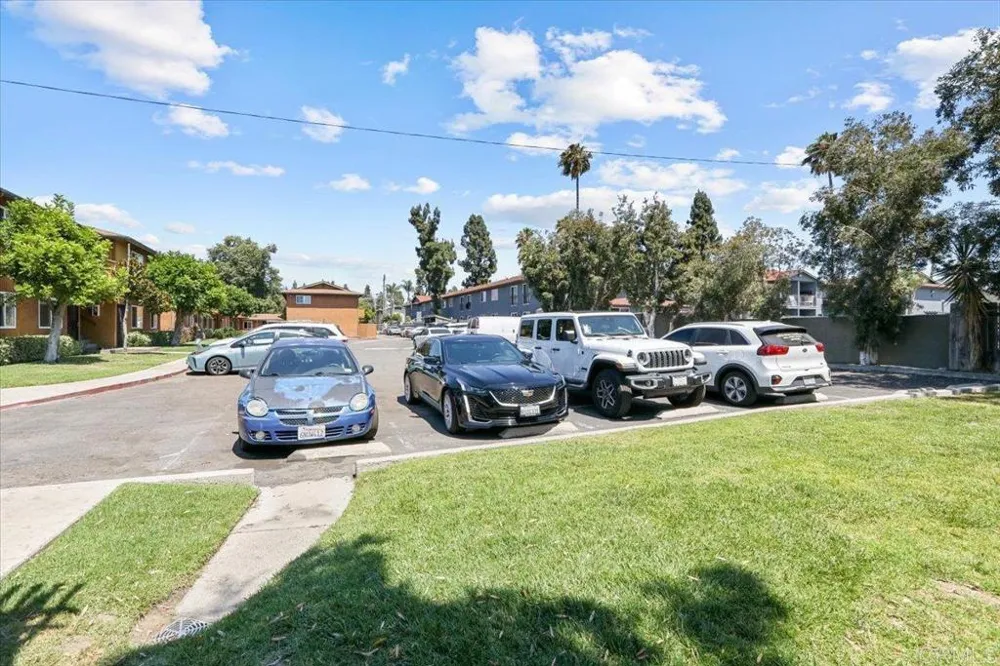 390 N 1st St #23 El Cajon, CA 92021