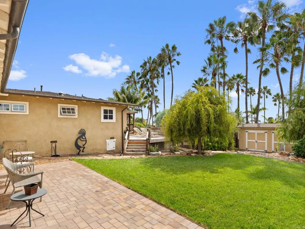 890 Passiflora Avenue Encinitas, CA 92024