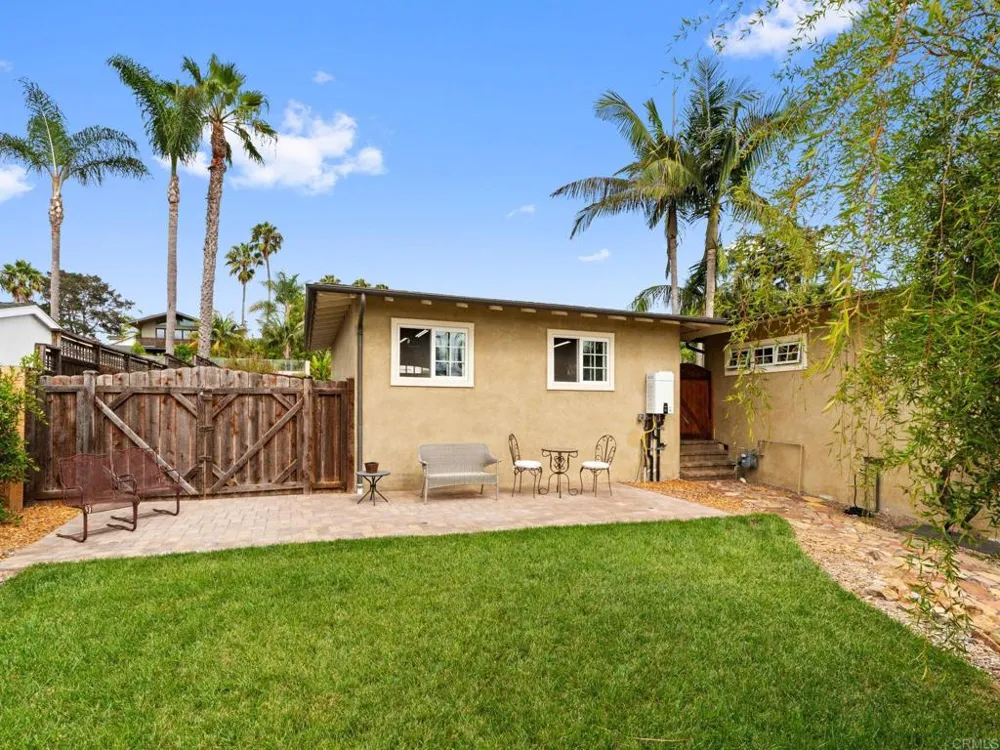 890 Passiflora Avenue Encinitas, CA 92024