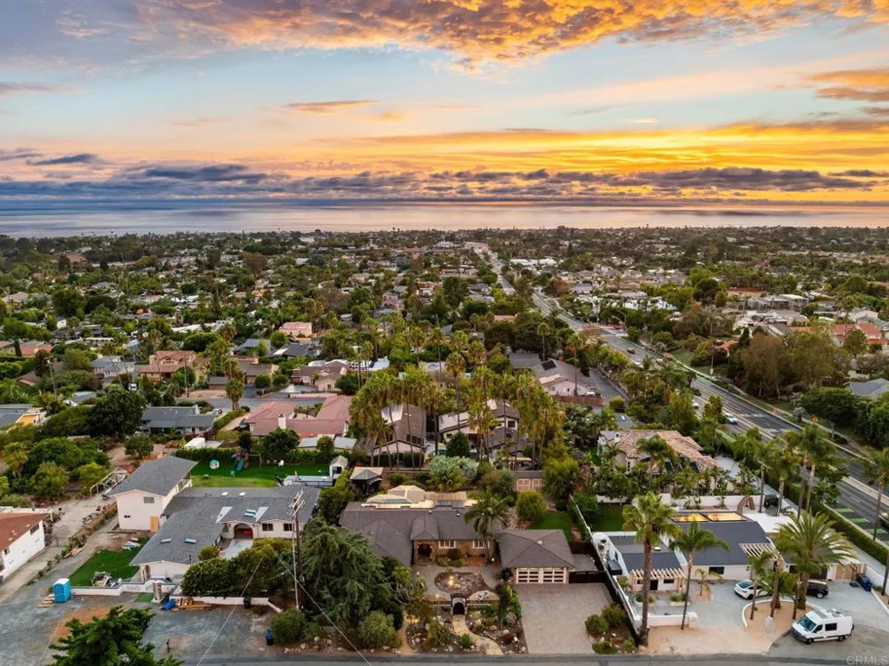 890 Passiflora Avenue Encinitas, CA 92024