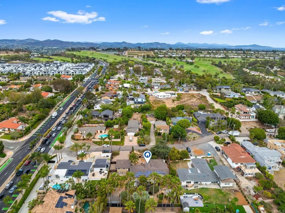 890 Passiflora Avenue Encinitas, CA 92024