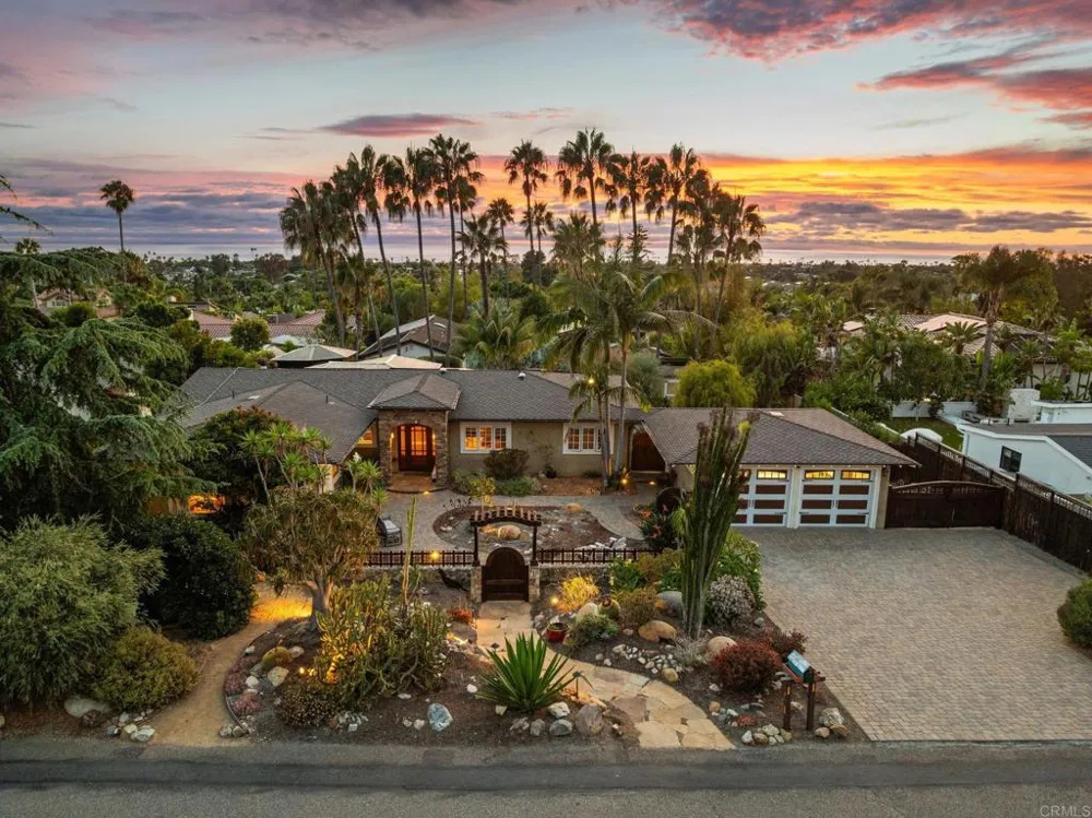890 Passiflora Avenue Encinitas, CA 92024