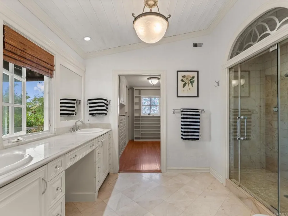 890 Passiflora Avenue Encinitas, CA 92024