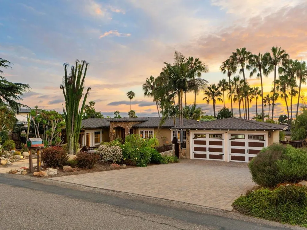 890 Passiflora Avenue Encinitas, CA 92024