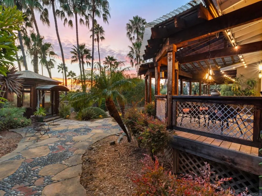 890 Passiflora Avenue Encinitas, CA 92024