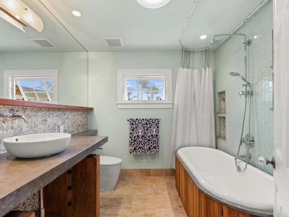 890 Passiflora Avenue Encinitas, CA 92024