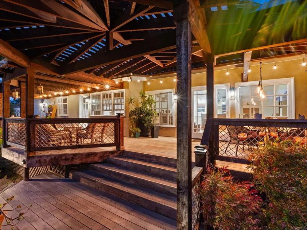 890 Passiflora Avenue Encinitas, CA 92024