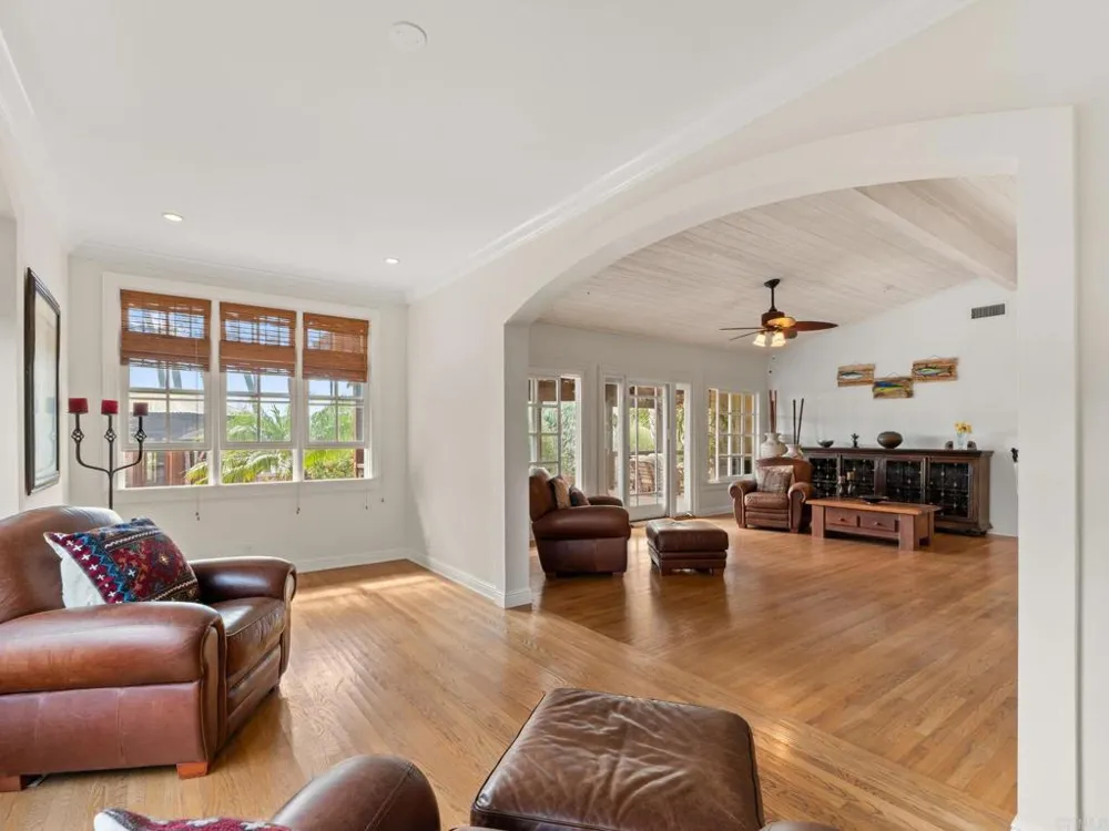 890 Passiflora Avenue Encinitas, CA 92024
