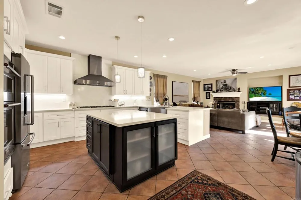 12491 Sundance Ave San Diego, CA 92129