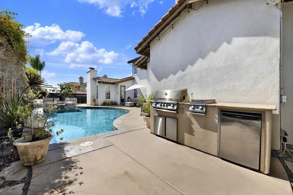 12491 Sundance Ave San Diego, CA 92129