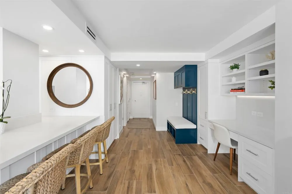 1820 Avenida del Mundo #101 Coronado, CA 92118